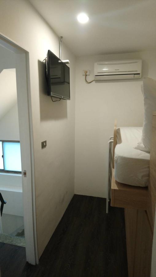King Wow Inn Tainan Buitenkant foto