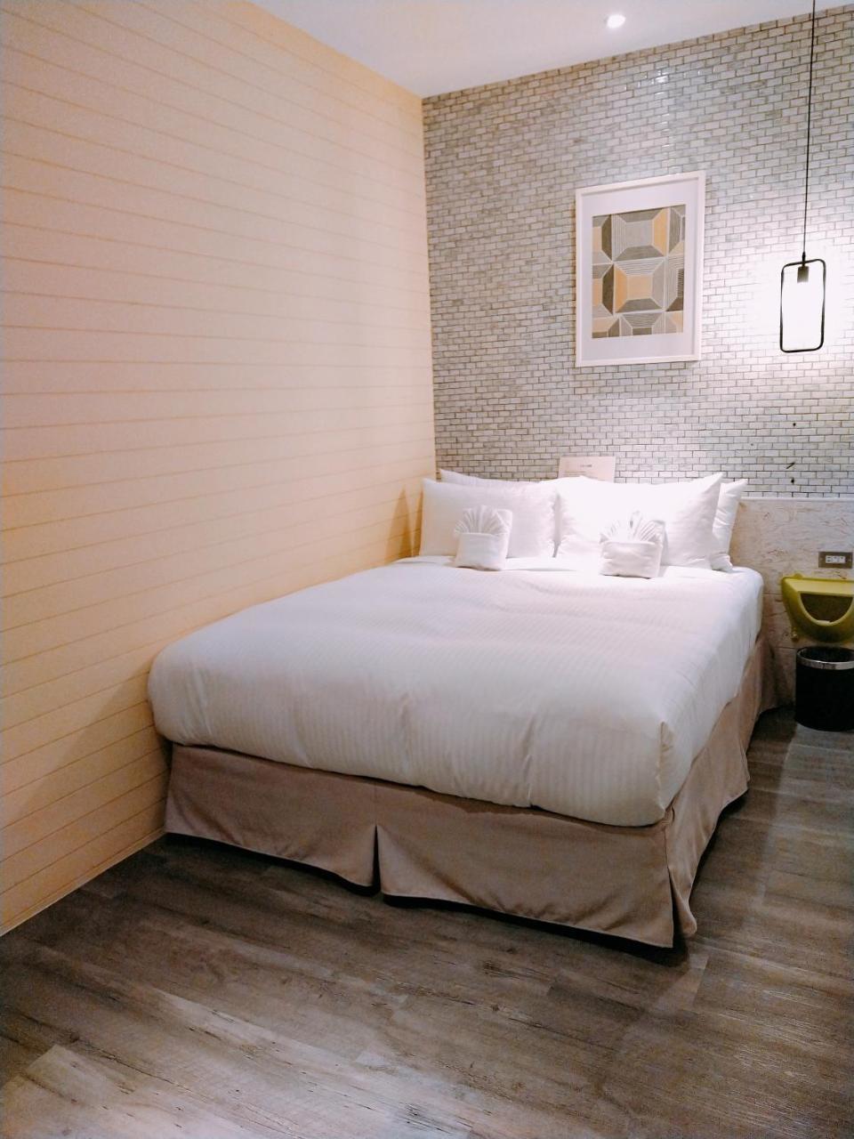 King Wow Inn Tainan Buitenkant foto