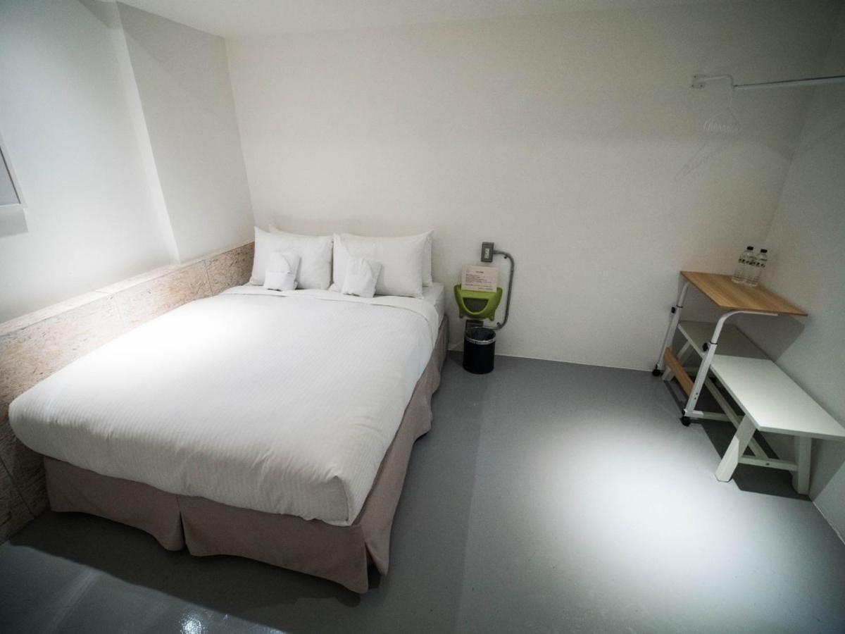 King Wow Inn Tainan Buitenkant foto