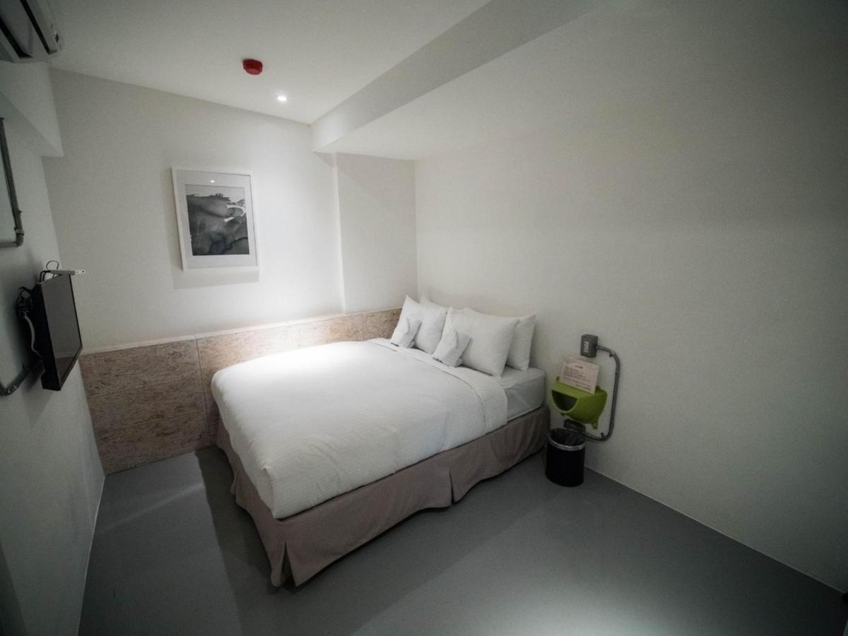King Wow Inn Tainan Buitenkant foto